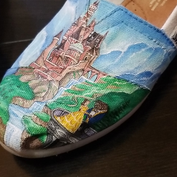 Beauty and the Beast painted TOMS size 5.5 - Picture 2 of 7